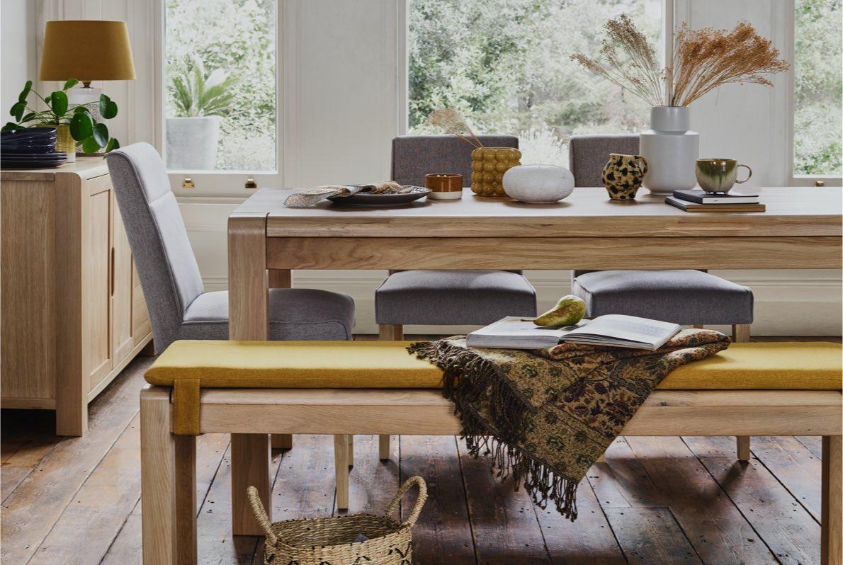 Cottage style dining table deals and chairs